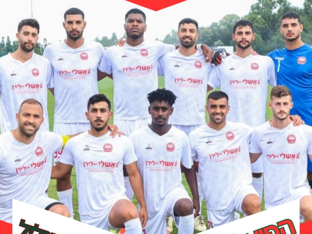 שחקני הפועל רעננה (מדיה הפועל רעננה)